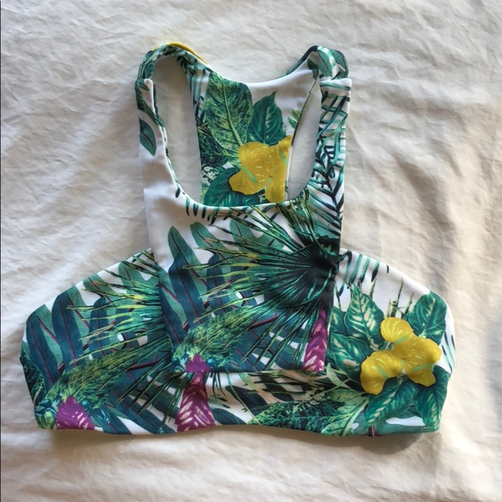 STONE FOX SWIM tropical white bikini top